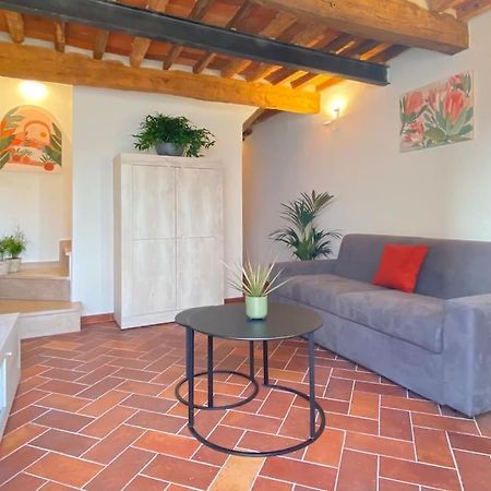 Viaggiare Smart Wi-Fi, Tv Hd, Spazio Di Lavoro, Parcheggio Gratuito Nella Struttura, Capannori Bagian luar foto