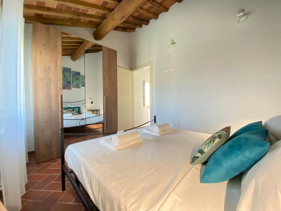 Viaggiare Smart Wi-Fi, Tv Hd, Spazio Di Lavoro, Parcheggio Gratuito Nella Struttura, Capannori Bagian luar foto